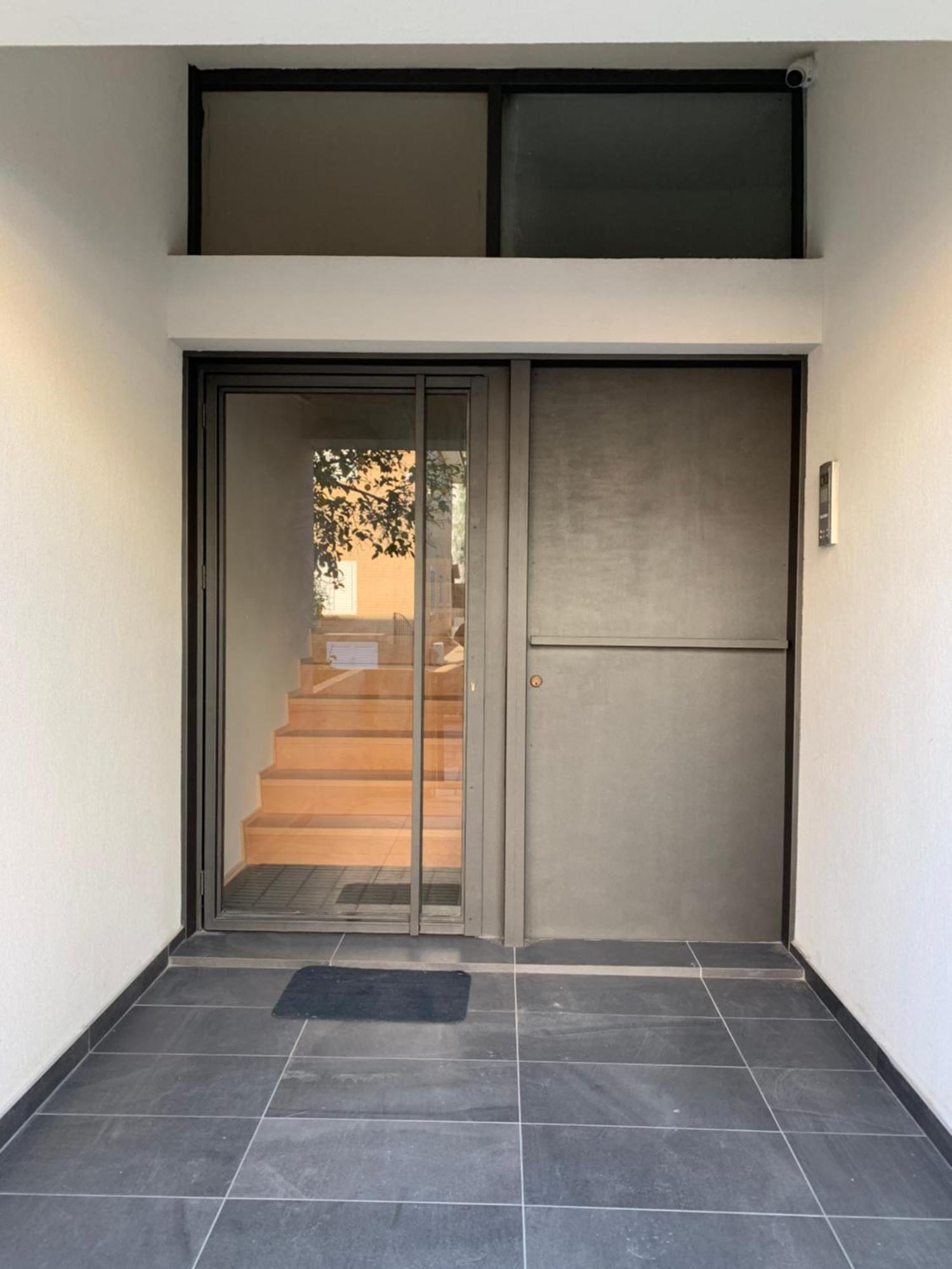 Irene luxury studio at Strovolos Hotel Exterior foto